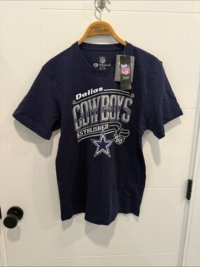 NFL Dallas Cowboys Navy and White Graphic Tee size XL NWT